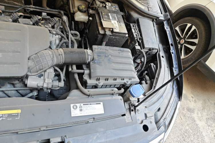 Used Volkswagen Lavida 2023 1.5L Automatic 5 Million Edition Engine Bay Left