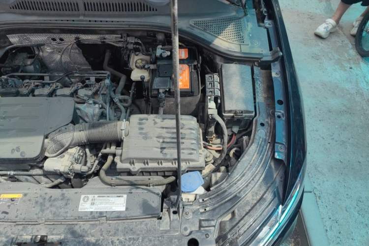 Used Volkswagen Lavida 2023 1.5L Automatic 5 Million Edition Engine Bay Left