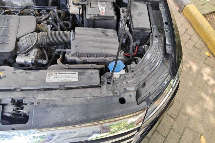Used Volkswagen Lavida 2023 1.5L Automatic 5 Million Edition Engine Bay Left
