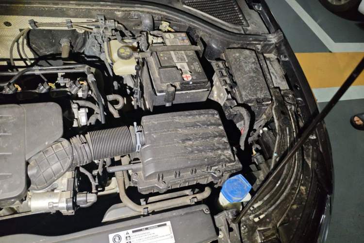 Used Volkswagen Lavida 2023 Revised Version 1.5L Automatic 5 Millionth Edition Engine Bay Left