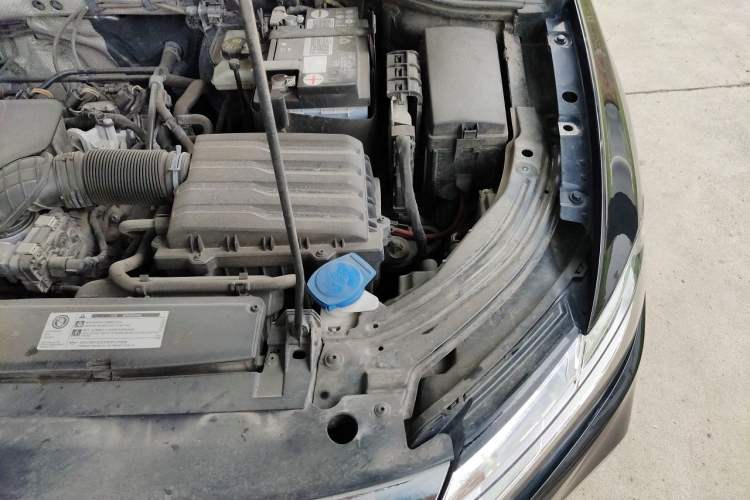 Used Volkswagen Lavida 2023 1.5L Automatic 5 Million Edition Engine Bay Left