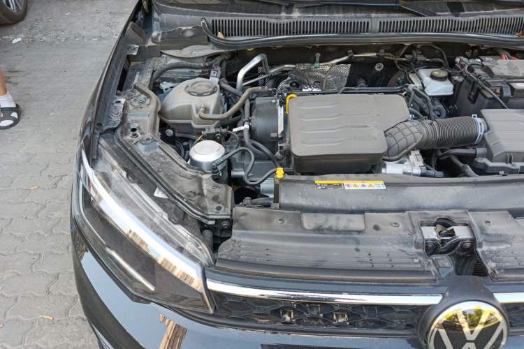 Used Volkswagen Lavida 2023 New Sharp 1.5L Automatic Excellent New Edition Engine Bay Right
