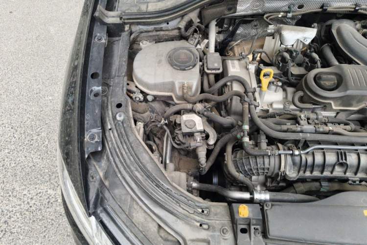 Used Volkswagen Lavida 2023 300TSI DSG Full-Comfort Edition Engine Bay Right