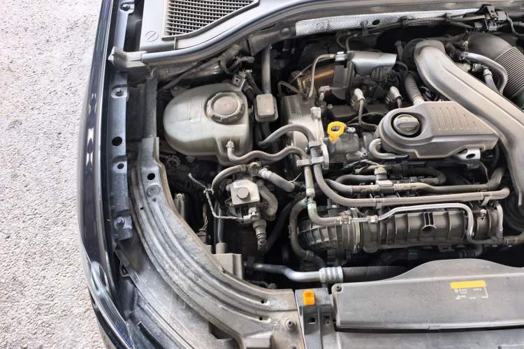 Used Volkswagen Lavida 2023 300TSI DSG Starry Full-Comfort Edition Engine Bay Right