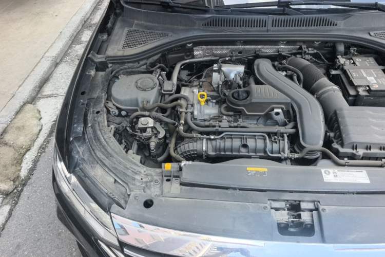 Used Volkswagen Lavida 2023 300TSI DSG Full-Comfort Edition Engine Bay Right