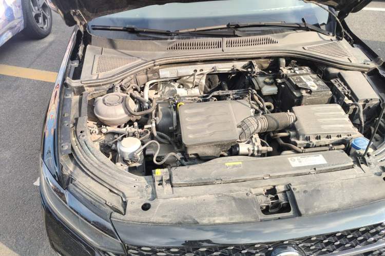 Used Volkswagen Lavida 2023 1.5L Automatic Starry Sky 5 Million Edition Engine Bay Right