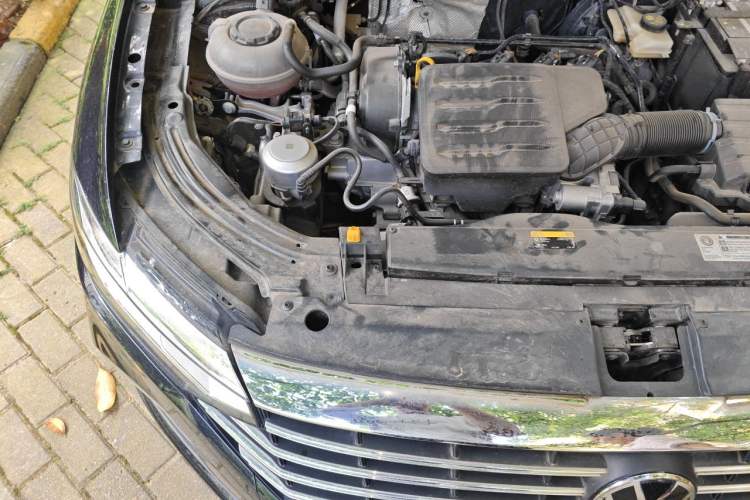 Used Volkswagen Lavida 2023 1.5L Automatic 5 Million Edition Engine Bay Right