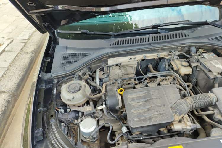 Used Volkswagen Lavida 2023 1.5L Automatic Full-Comfort Edition Engine Bay Right
