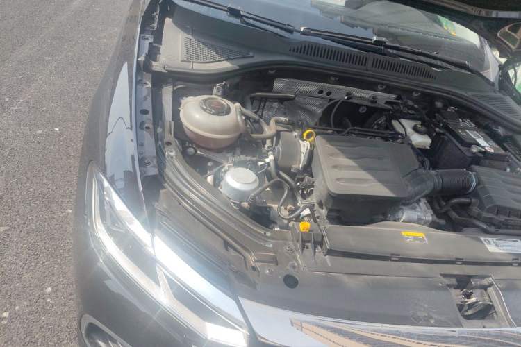 Used Volkswagen Lavida 2023 1.5L Automatic 5 Million Edition Engine Bay Right