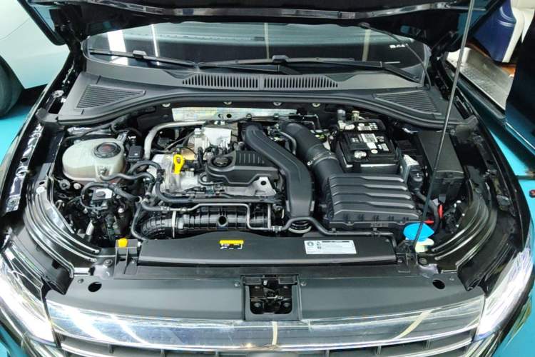 Used Volkswagen Lavida 2023 300TSI DSG Full-Comfort Edition Engine Bay