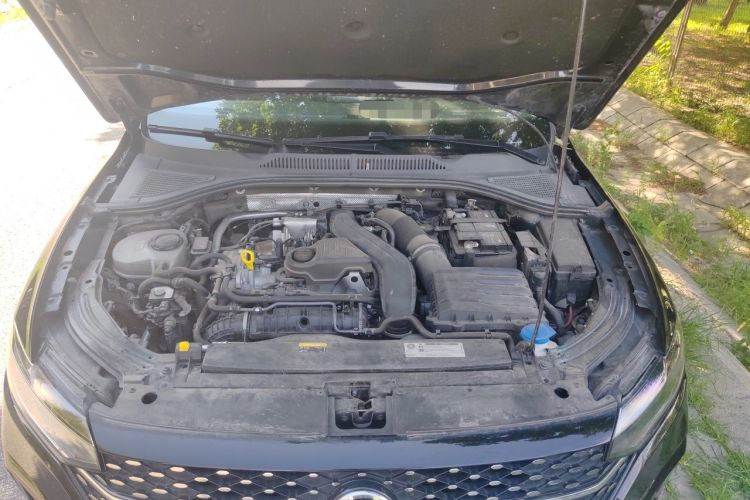Used Volkswagen Lavida 2023 300TSI DSG Full-Comfort Edition Engine Bay