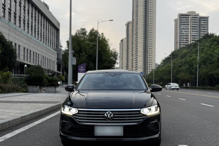 Used Volkswagen Lavida 2023 300TSI DSG Full-Comfort Edition Exterior 1