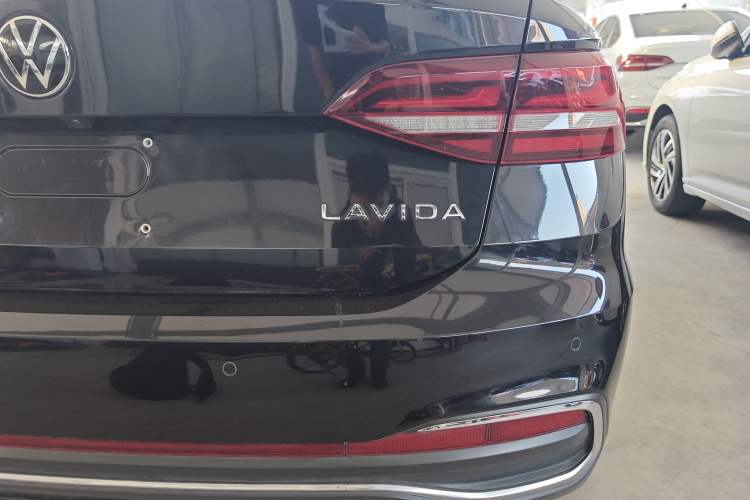 Used Volkswagen Lavida 2023 1.5L Automatic 5 Million Edition Exterior 3