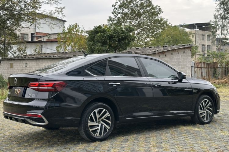 Used Volkswagen Lavida 2023 300TSI DSG Starry Full-Comfort Edition Exterior 4