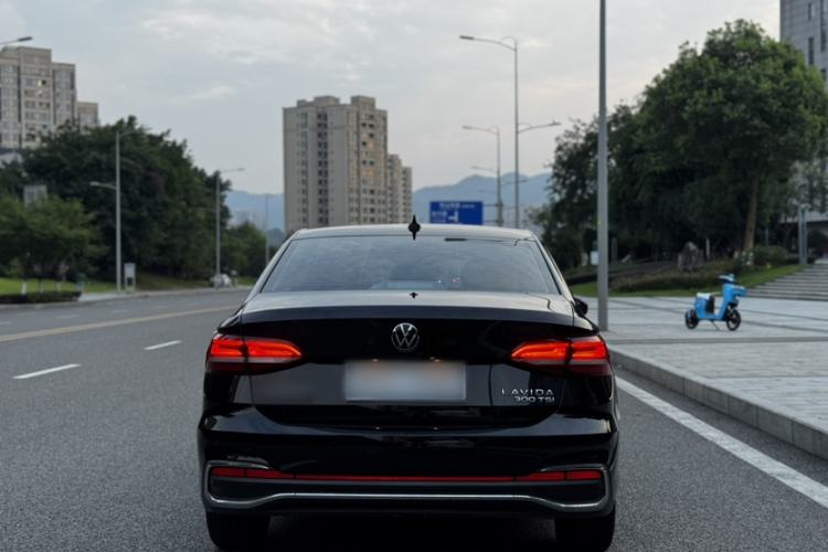 Used Volkswagen Lavida 2023 300TSI DSG Full-Comfort Edition Exterior 4