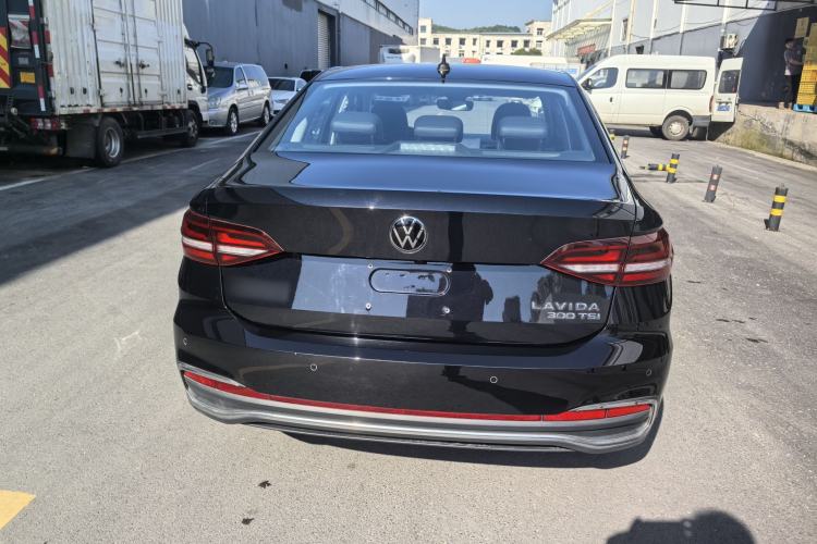 Used Volkswagen Lavida 2023 300TSI DSG Full-Comfort Edition Exterior 4