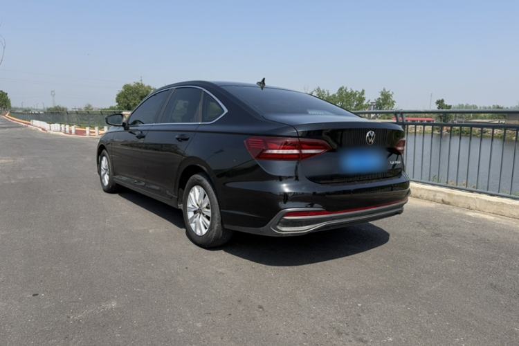Used Volkswagen Lavida 2023 1.5L Automatic De Yi Edition Exterior 4