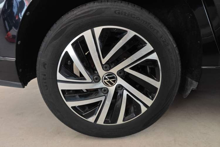 Used Volkswagen Lavida 2023 1.5L Automatic 5 Million Edition Exterior 5
