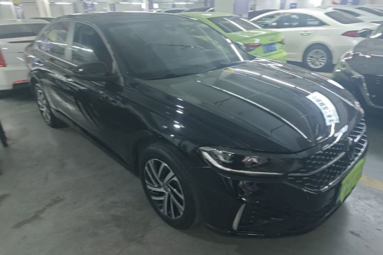 Used Volkswagen Lavida 2023 300TSI DSG Starry Full-Comfort Edition Front Right 45 Deg