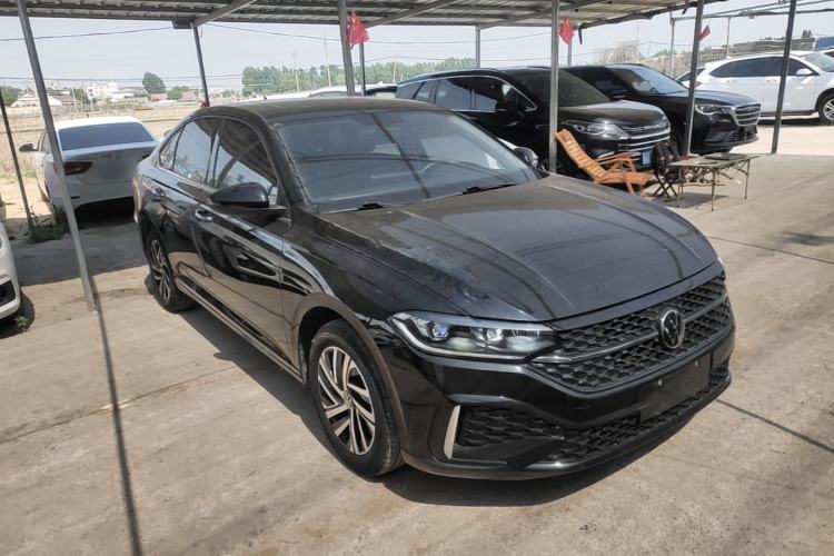 Used Volkswagen Lavida 2023 Revised Version 1.5L Automatic Starry Sky Edition – 5 Million Units Front Right 45 Deg