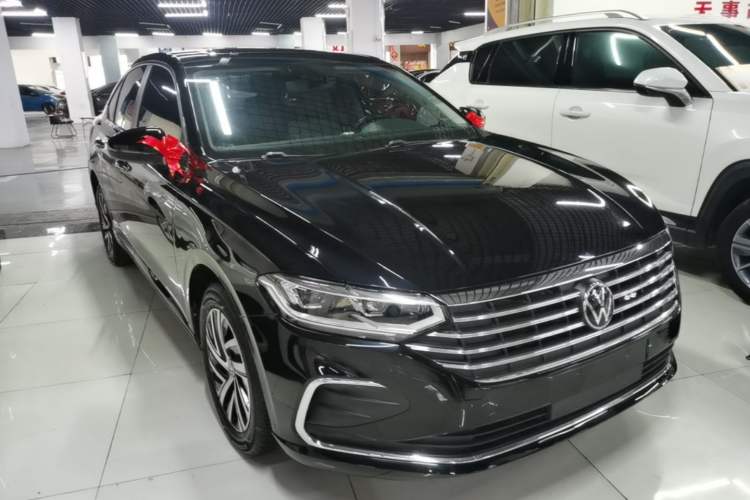 Used Volkswagen Lavida 2023 1.5L Automatic Full-Comfort Edition Front Right 45 Deg