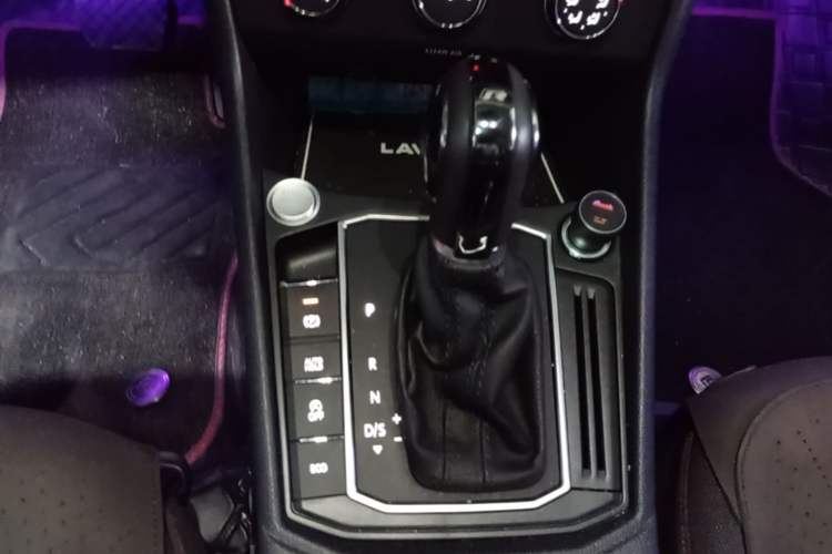Used Volkswagen Lavida 2023 280TSI DSG Starry Sky Deluxe Edition Gear Lever