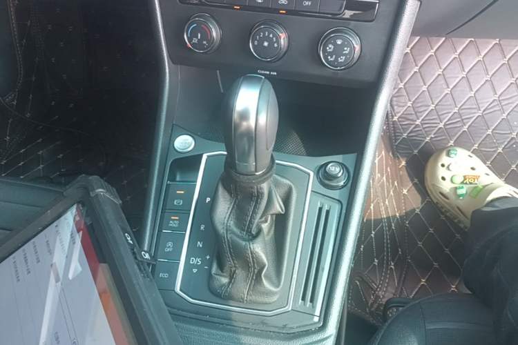 Used Volkswagen Lavida 2023 300TSI DSG Starry Full-Comfort Edition Gear Lever