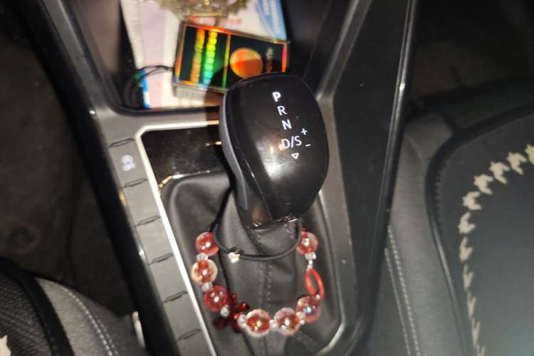 Used Volkswagen Lavida 2023 New Sharp 1.5L Automatic Excellent New Edition Gear Lever
