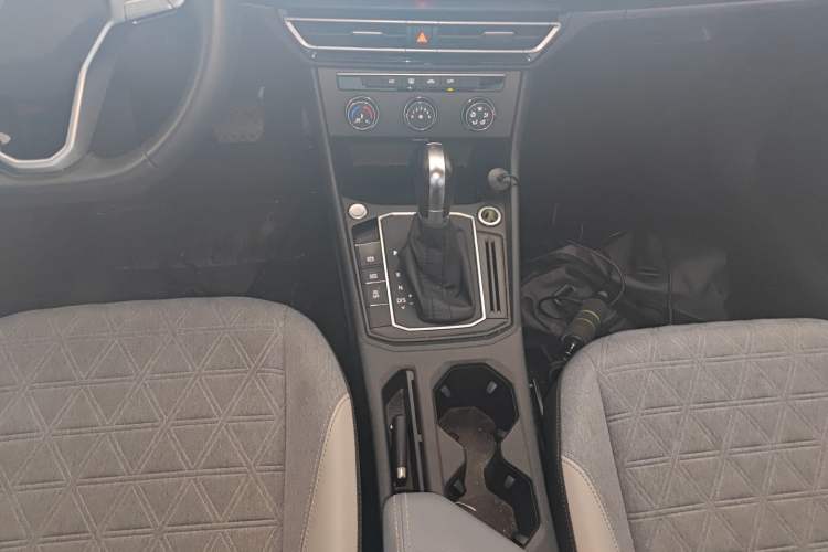 Used Volkswagen Lavida 2023 1.5L Automatic Full-Comfort Edition Gear Lever