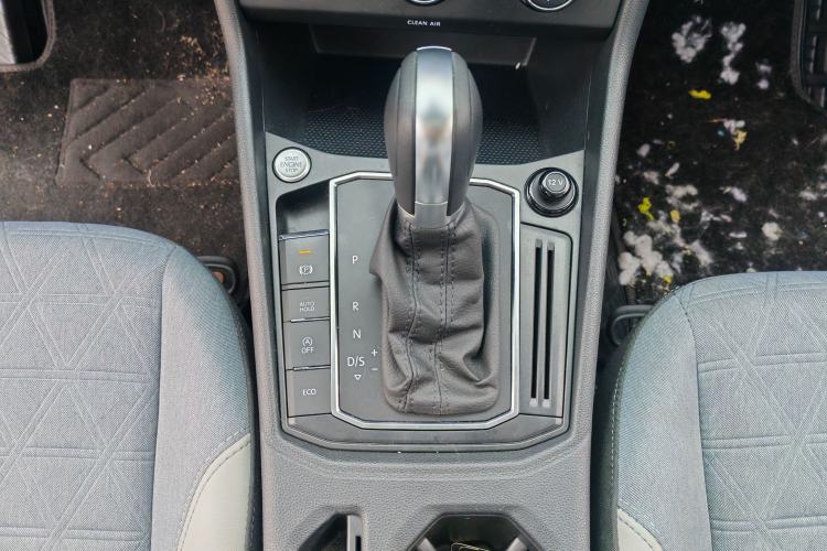 Used Volkswagen Lavida 2023 280TSI DSG Full-Comfort Edition Gear Lever