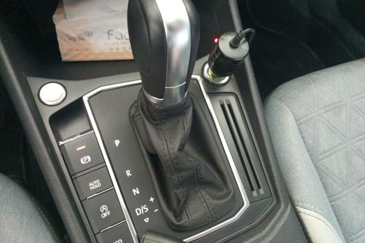 Used Volkswagen Lavida 2023 280TSI DSG Full-Comfort Edition Gear Lever