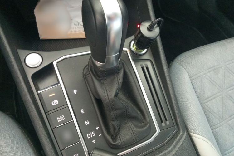 Used Volkswagen Lavida 2023 280TSI DSG Full-Comfort Edition Gear Lever