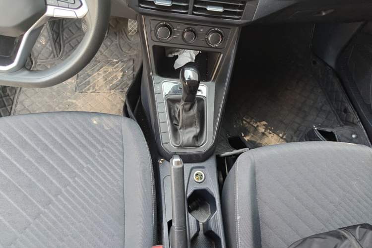 Used Volkswagen Lavida 2023 New Rui 1.5L Automatic New Yi Edition Gear Lever