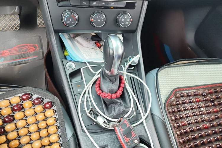 Used Volkswagen Lavida 2023 1.5L Automatic Full-Comfort Edition Gear Lever