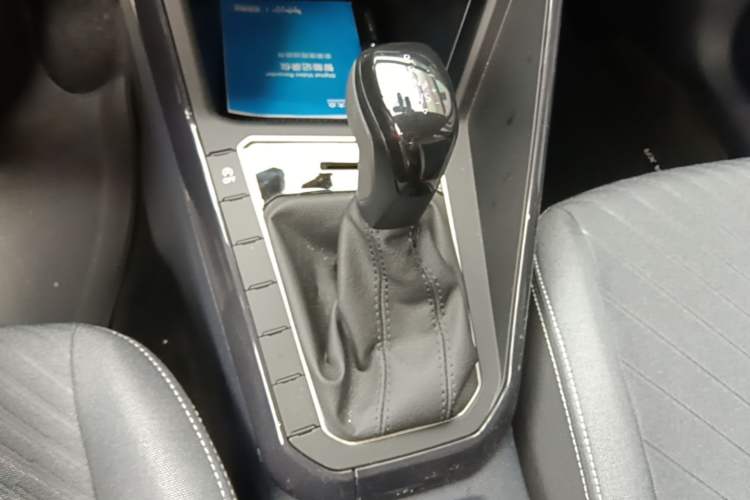 Used Volkswagen Lavida 2023 New Sharp 1.5L Automatic Excellent New Edition Gear Lever
