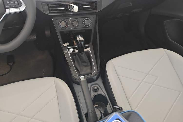 Used Volkswagen Lavida 2023 New Sharp 1.5L Automatic New Wish Edition Gear Lever