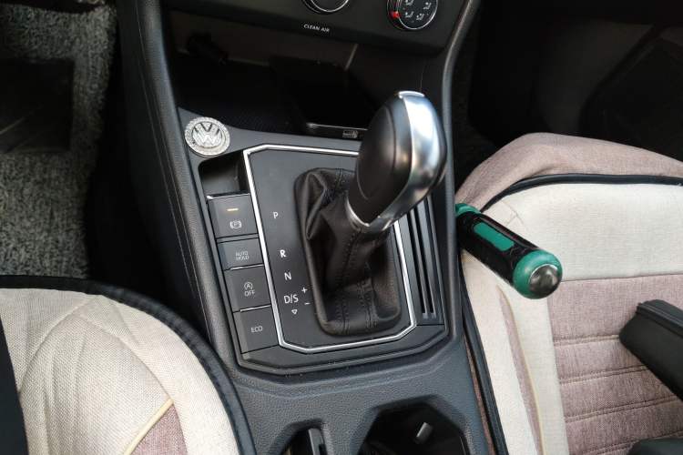Used Volkswagen Lavida 2023 280TSI DSG Full-Comfort Edition Gear Lever