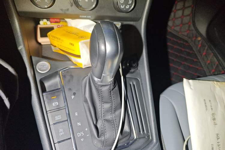 Used Volkswagen Lavida 2023 Revised Version 1.5L Automatic 5 Millionth Edition Gear Lever