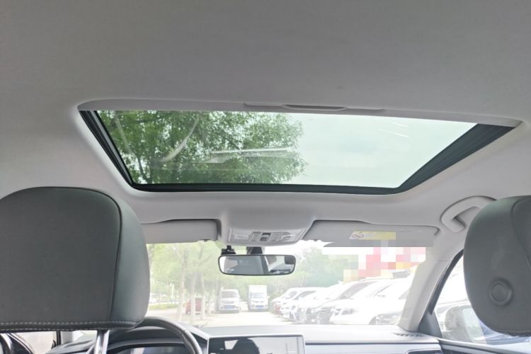 Used Volkswagen Lavida 2023 Revised Version 1.5L Automatic – Full-Option Edition Headliner