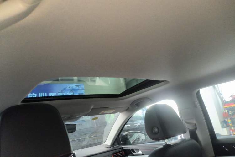 Used Volkswagen Lavida 2023 300TSI DSG Starry Sky Elite Edition Headliner