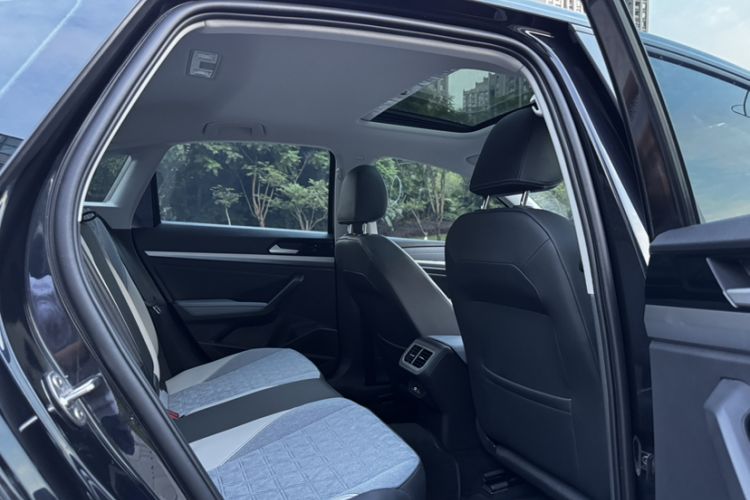 Used Volkswagen Lavida 2023 300TSI DSG Full-Comfort Edition Interior 1