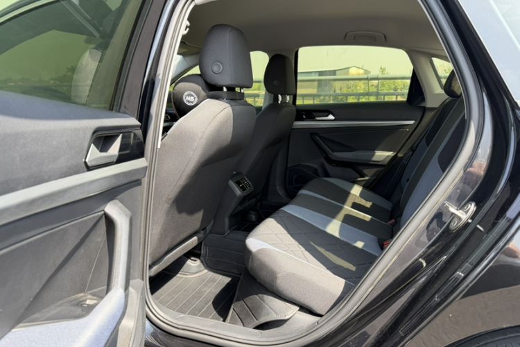Used Volkswagen Lavida 2023 1.5L Automatic De Yi Edition Interior 1