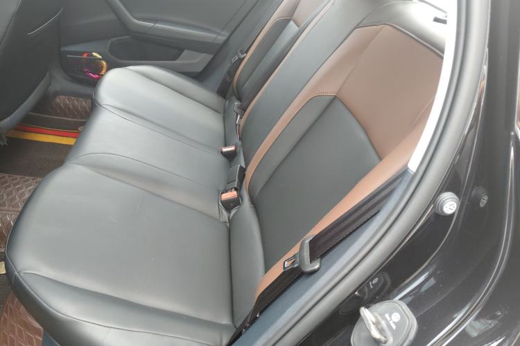 Used Volkswagen Lavida 2023 New Sharp 1.5L Automatic Excellent New Edition Interior 2