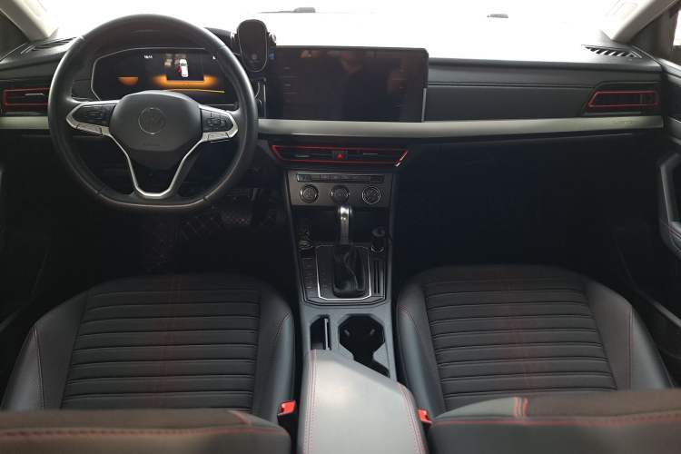 Used Volkswagen Lavida 2023 200TSI DSG Starry Full-Comfort Edition Interior 2