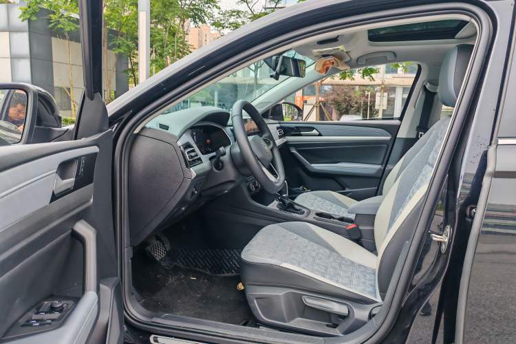 Used Volkswagen Lavida 2023 280TSI DSG Full-Comfort Edition Interior 3