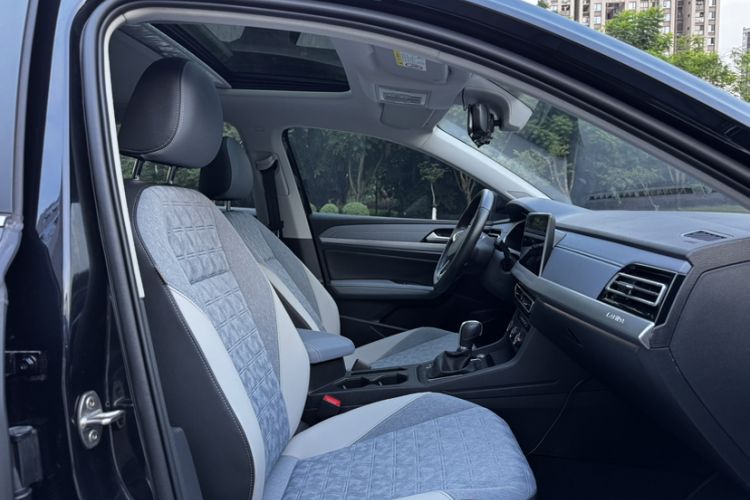 Used Volkswagen Lavida 2023 300TSI DSG Full-Comfort Edition Interior 3