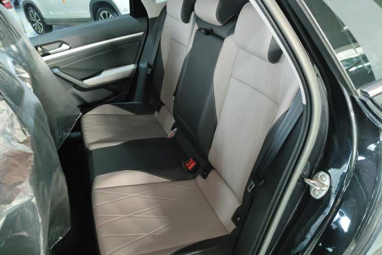 Used Volkswagen Lavida 2023 1.5L Automatic Starry Sky 5 Million Edition Interior 4