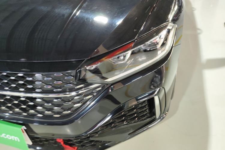 Used Volkswagen Lavida 2023 1.5L Automatic Starry Sky 5 Million Edition Left Front Headlight