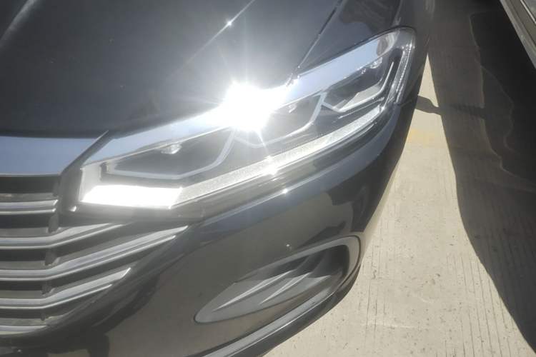 Used Volkswagen Lavida 2023 1.5L Automatic De Yi Edition Left Front Headlight