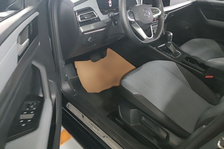 Used Volkswagen Lavida 2023 Revised Version 1.5L Automatic Starry Sky Edition – 5 Million Units Left Front Seat